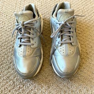 Nike Huarache Silver Grey US 9